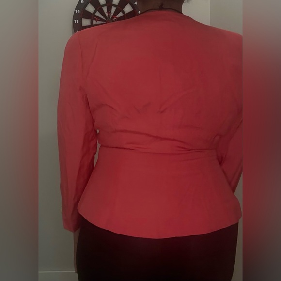 Vintage Elegant Coral Blazer/Jacket with Gold Accents - Picture 4 of 5